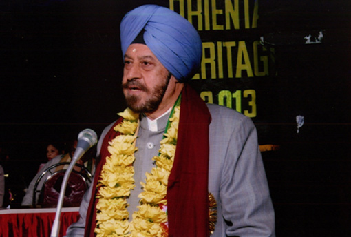 Lt. Gen. (Dr.) D. D. S. Sandhu, Hon'ble Vice-Chancellor of Kurukhetra Univerisy, Delivering Lecture