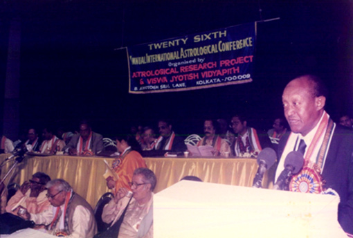 Mr. Adil El Safi, Scientific Advisor, from Abu Dhabi, Delivering Lecture