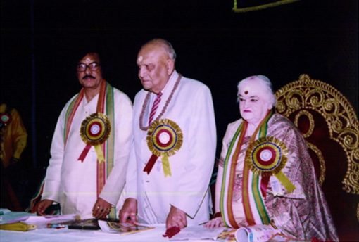 Dr. Ramkrishna Sastri along with His Excellency Lt. Gen. (Retd.) Shri S. K. Sinha, Hon'ble Governor of Jammu and Kashmir.